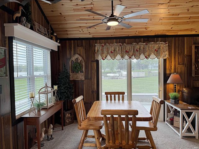 12335 Scenic Circle, Loogootee, IN 47553