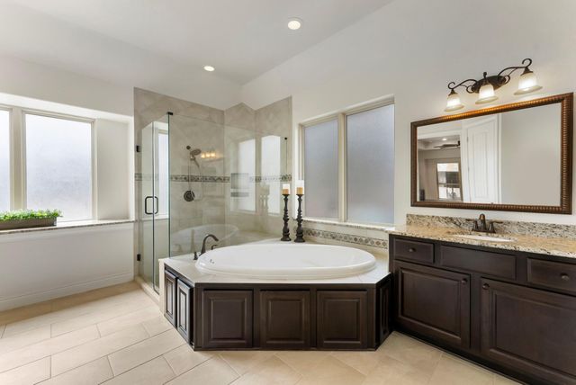 124 Angie Lane, Montgomery, TX 77316