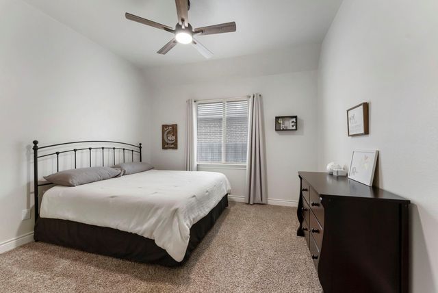 124 Angie Lane, Montgomery, TX 77316