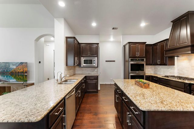 124 Angie Lane, Montgomery, TX 77316