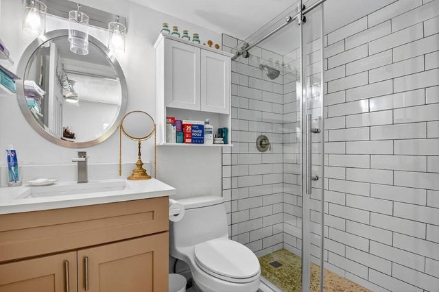 3050 Presidential Way 106, West Palm Beach, FL 33401