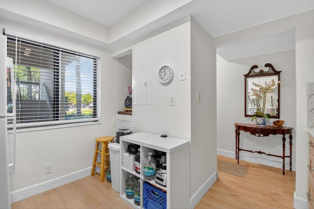 3050 Presidential Way 106, West Palm Beach, FL 33401