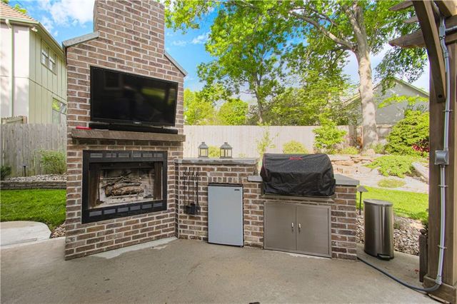 410 W 130th Terrace, Kansas City, MO 64145