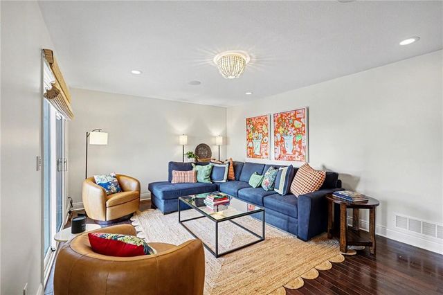 410 W 130th Terrace, Kansas City, MO 64145