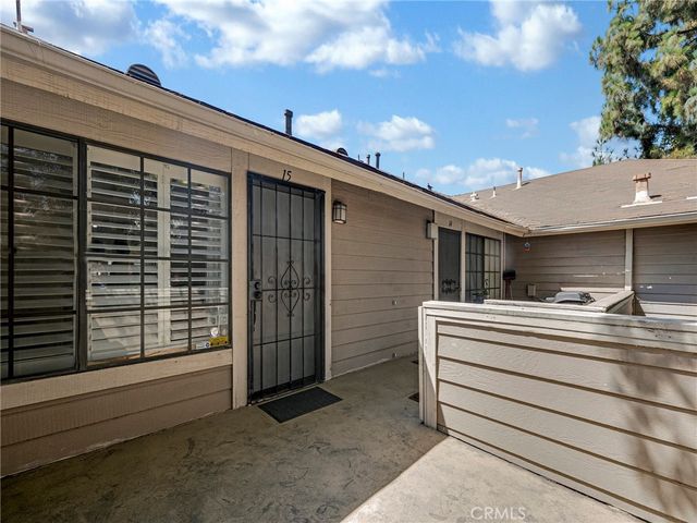 11350 Foothill Boulevard 15, Sylmar, CA 91342