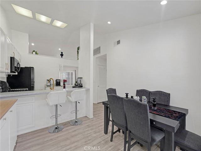 11350 Foothill Boulevard 15, Sylmar, CA 91342