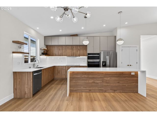 630 Se 35th St, Battle Ground, WA 98604