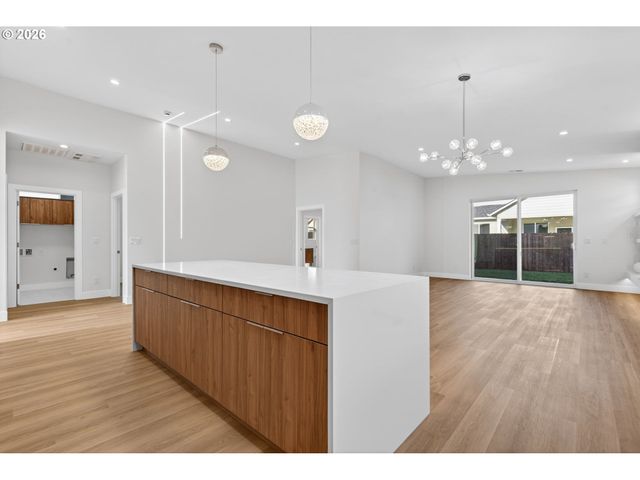 630 Se 35th St, Battle Ground, WA 98604