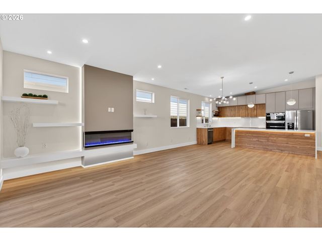 630 Se 35th St, Battle Ground, WA 98604