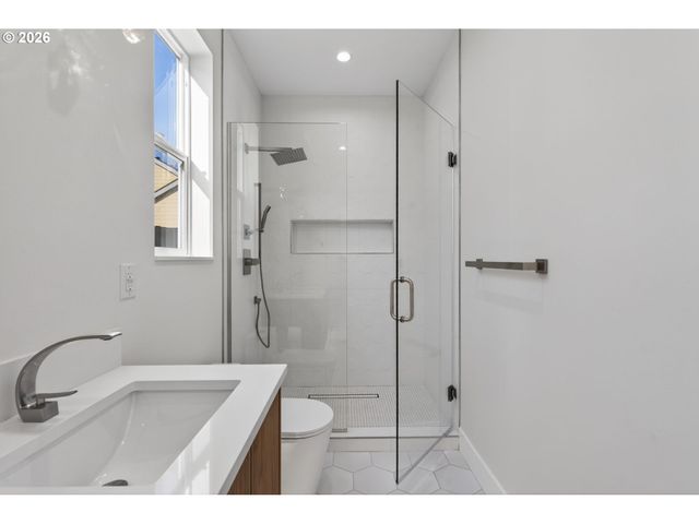 630 Se 35th St, Battle Ground, WA 98604