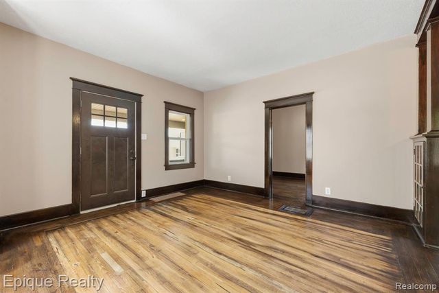 1418 8th Street, Port Huron, MI 48060