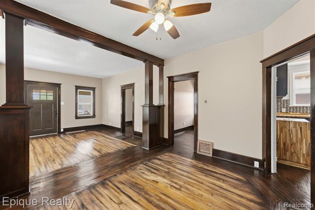 1418 8th Street, Port Huron, MI 48060