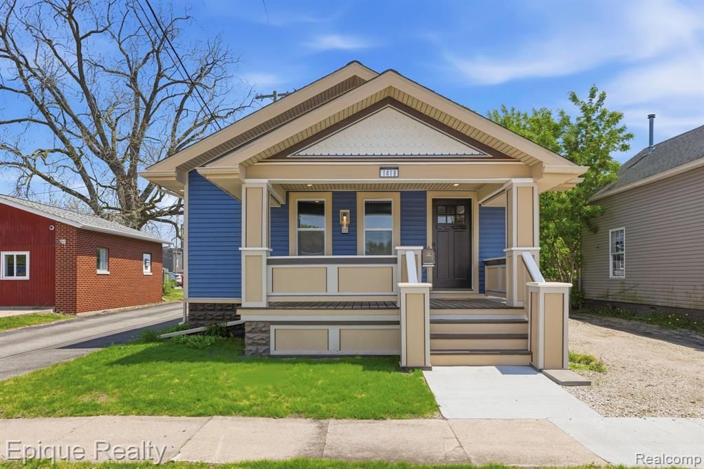 1418 8th Street, Port Huron, MI 48060
