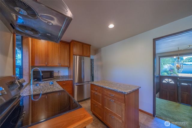 6054 123rd Avenue SE, Bellevue, WA 98006