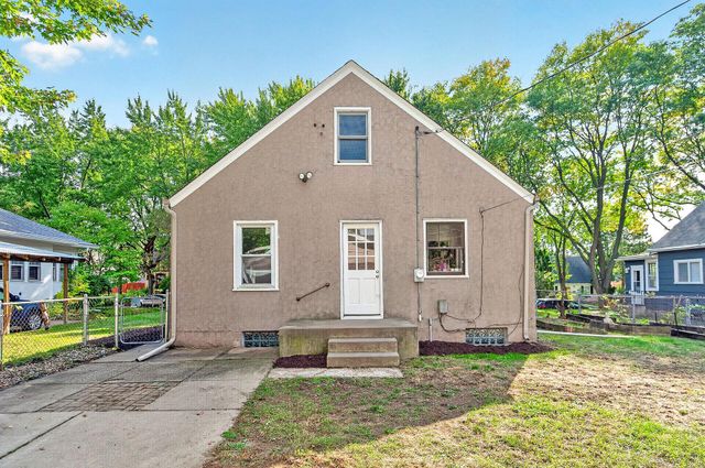 1865 Palace Avenue, Saint Paul, MN 55105
