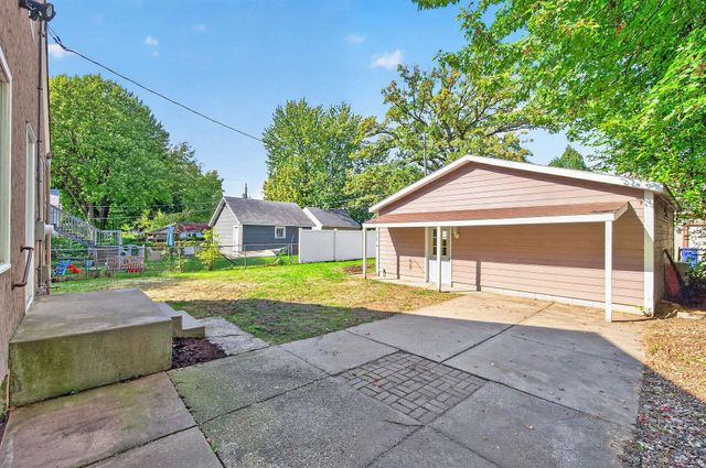 1865 Palace Avenue, Saint Paul, MN 55105