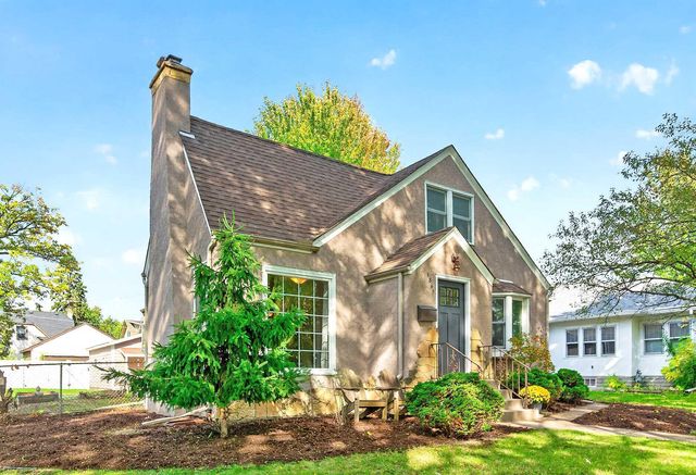 1865 Palace Avenue, Saint Paul, MN 55105