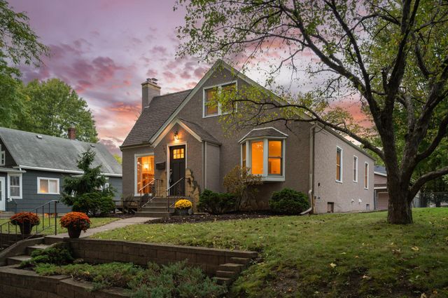 1865 Palace Avenue, Saint Paul, MN 55105