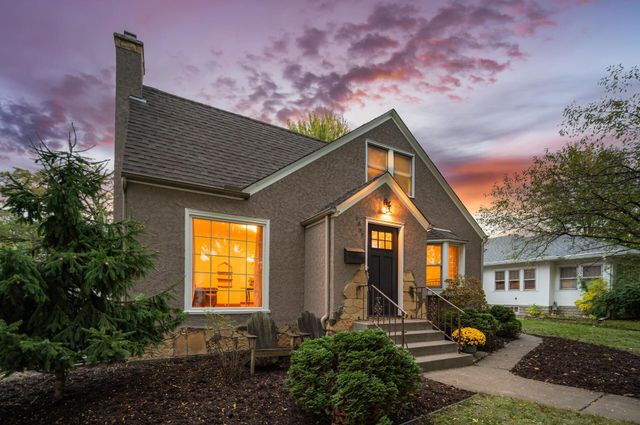 1865 Palace Avenue, Saint Paul, MN 55105