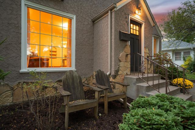 1865 Palace Avenue, Saint Paul, MN 55105