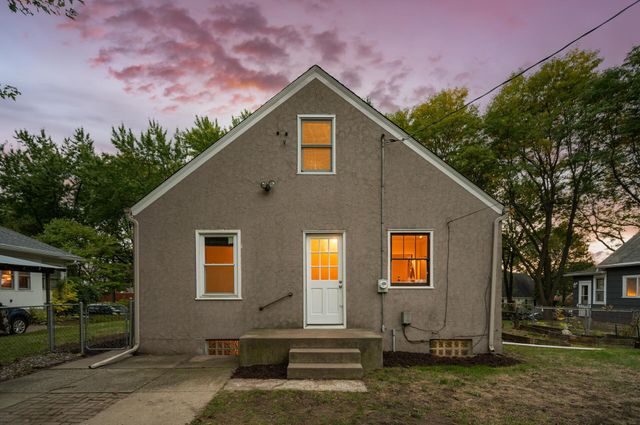 1865 Palace Avenue, Saint Paul, MN 55105