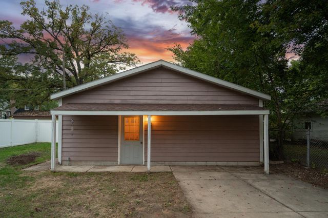 1865 Palace Avenue, Saint Paul, MN 55105