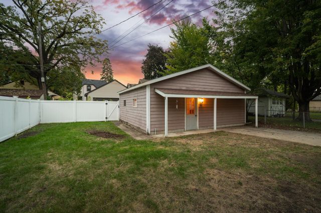 1865 Palace Avenue, Saint Paul, MN 55105