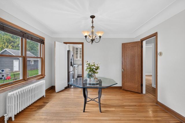 1865 Palace Avenue, Saint Paul, MN 55105