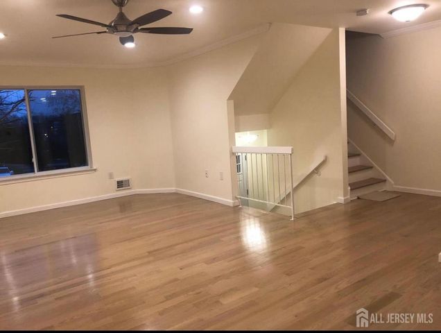 605 Holly Drive 605, Perth Amboy, NJ 08861