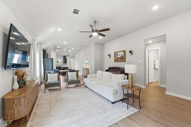 8122 Royal Breeze Drive, Cypress, TX 77433