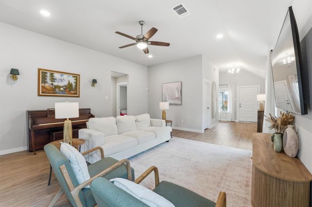 8122 Royal Breeze Drive, Cypress, TX 77433