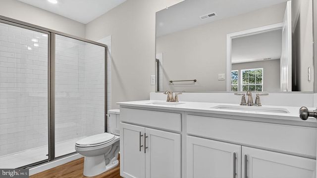 124 W MONTGOMERY AVE, Wildwood, NJ 08260