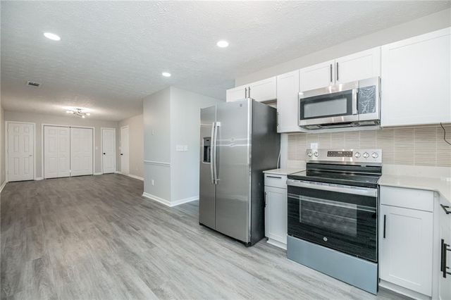 5493 Denny Drive, Atlanta, GA 30349