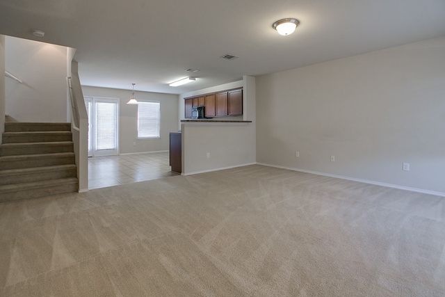 552 Crystal Springs Drive, Fort Worth, TX 76108