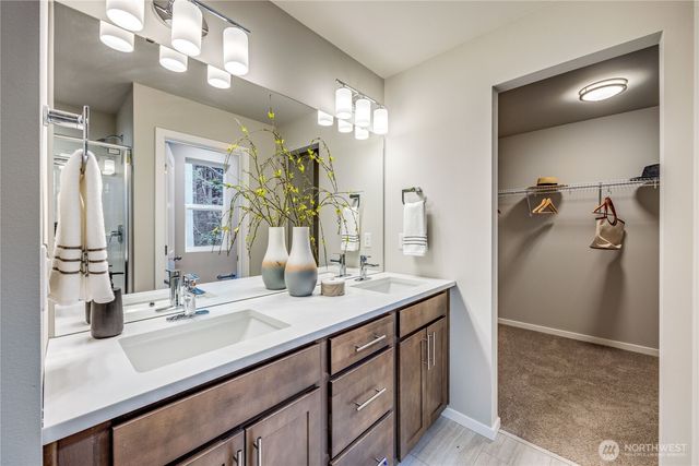 266 NE Shadowhawk Lane, Bremerton, WA 98311