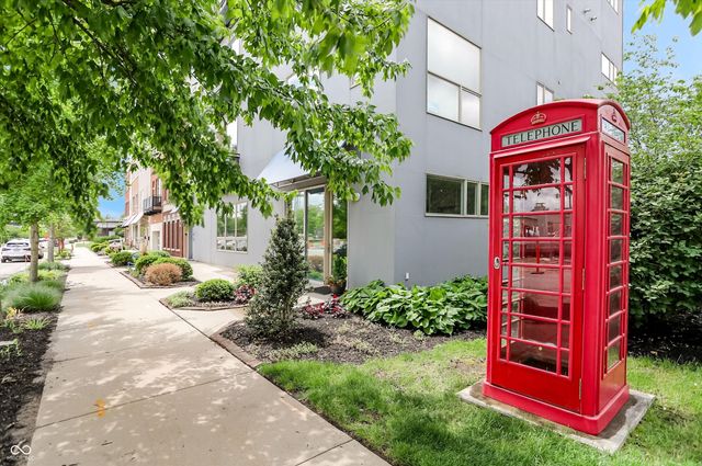1030 Jackson Street, Columbus, IN 47201