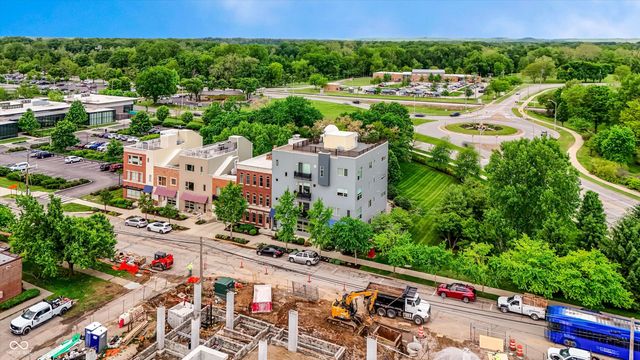 1030 Jackson Street, Columbus, IN 47201