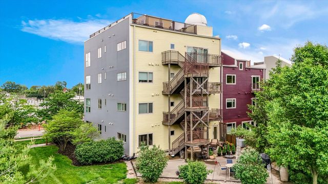 1030 Jackson Street, Columbus, IN 47201