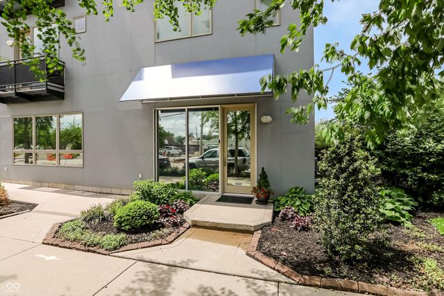 1030 Jackson Street, Columbus, IN 47201