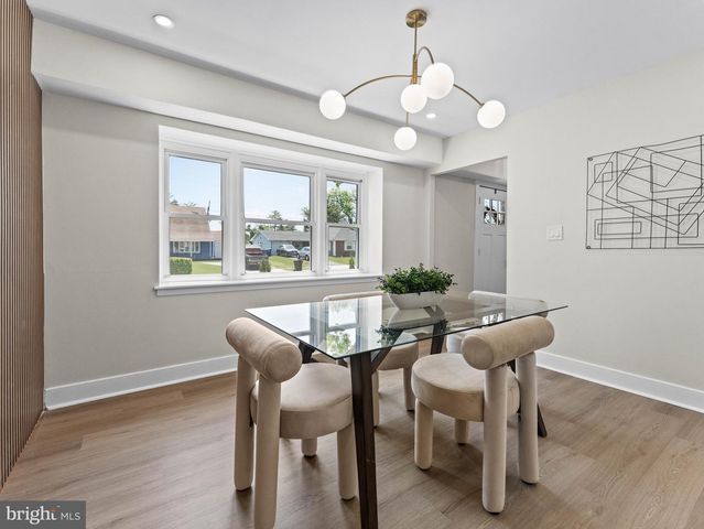 135 MIDDLEBURY LN, Willingboro, NJ 08046