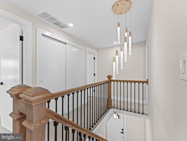 135 MIDDLEBURY LN, Willingboro, NJ 08046