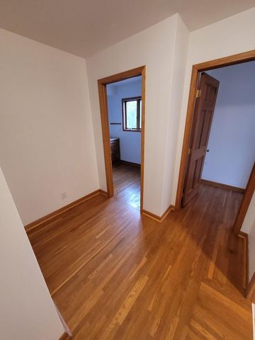 10 Logan Avenue E, West Saint Paul, MN 55118