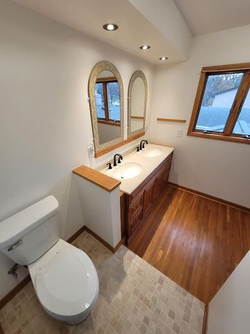 10 Logan Avenue E, West Saint Paul, MN 55118