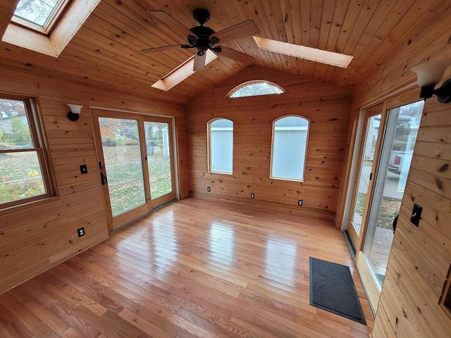 10 Logan Avenue E, West Saint Paul, MN 55118