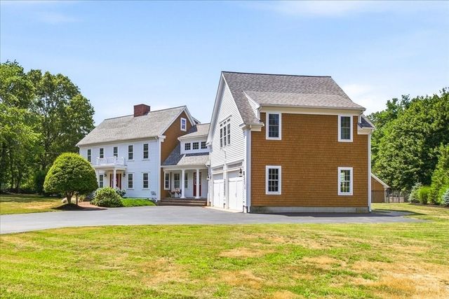 196 Hudson St, Halifax, MA 02338