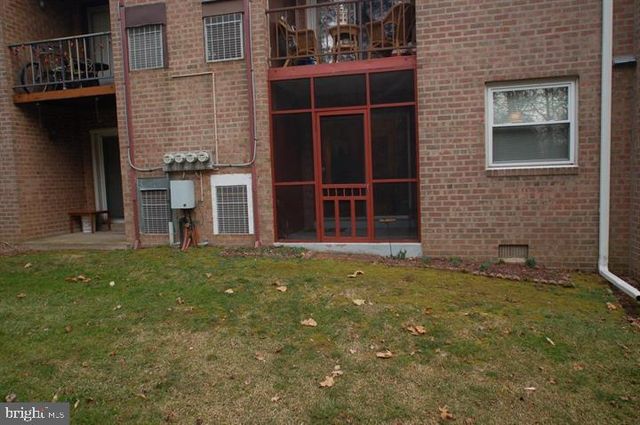 102-C HAMPTON XING, Southampton, PA 18966