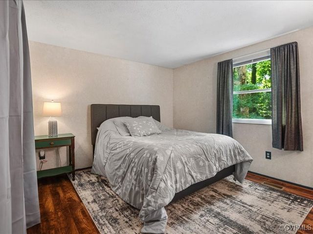 8507 Spruce Pine Dr, North Chesterfield, VA 23235