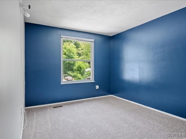 8507 Spruce Pine Dr, North Chesterfield, VA 23235
