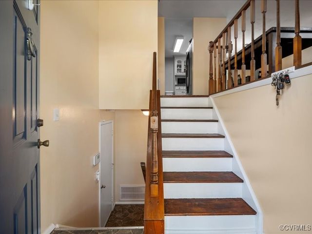 8507 Spruce Pine Dr, North Chesterfield, VA 23235