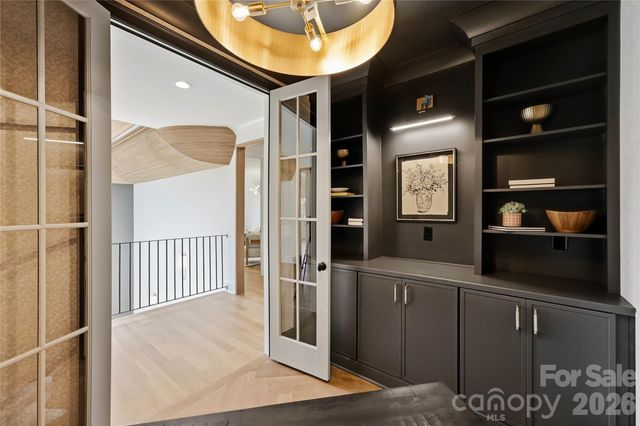 617 Shelton Street, Charlotte, NC 28270